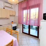 With A Parking Space Bilo, Primosten - 9467 Apartment