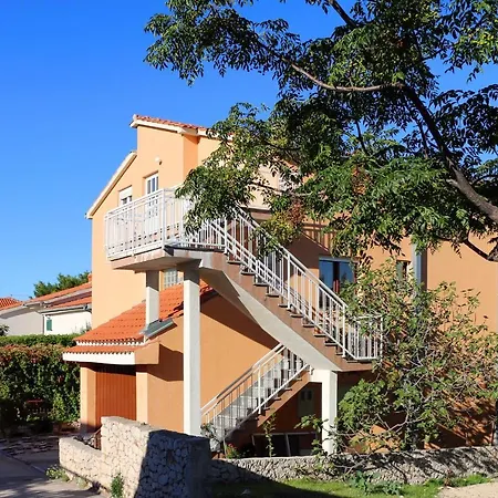 Apartment With A Parking Space Bilo, Primosten - 9467