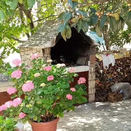 With A Parking Space Bilo, Primosten - 9467 * ザボリッチ