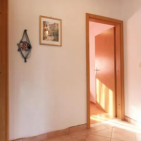 With A Parking Space Bilo, Primosten - 9467 Appartamento