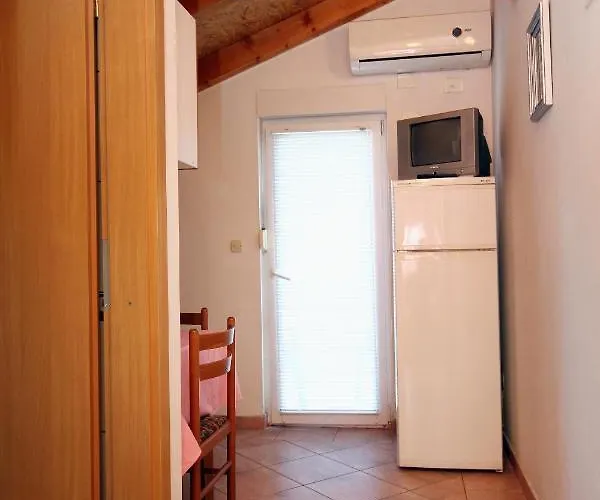 With A Parking Space Bilo, Primosten - 9467 Appartement