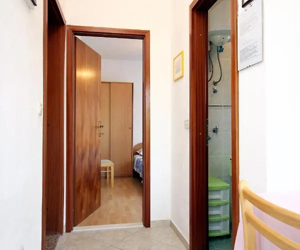 Appartement With A Parking Space Bilo, Primosten - 9467