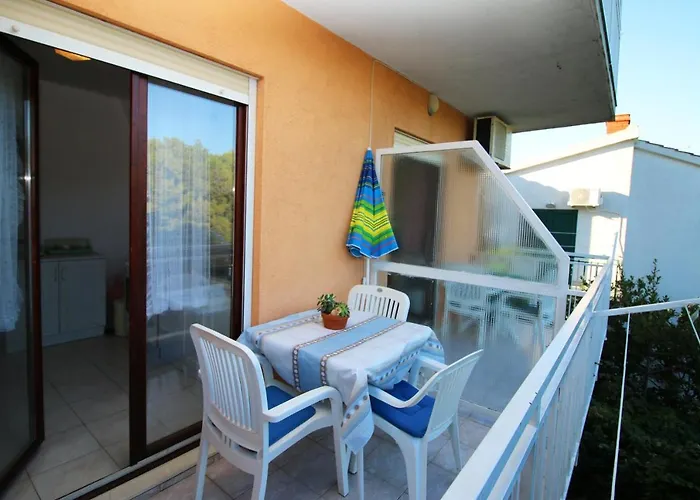 With A Parking Space Bilo, Primosten - 9467 *